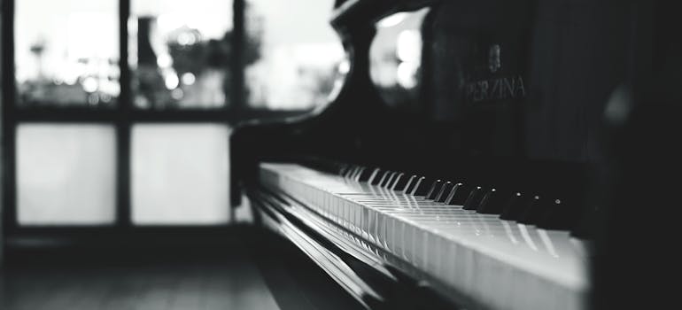 black and white picture of a piano.